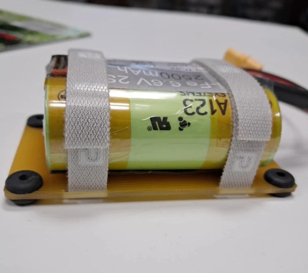 Li-Fe A123 6.6V 2.5Ah  XT60 lože laminát